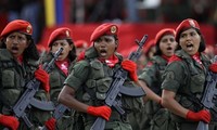 Venezuela: Sicherheitskräfte beweisen Treue für Präsident Hugo Chavez