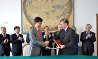 Vietnam und Italien unterzeichnen Luftfahrtabkommen