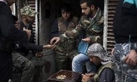 “Freunde Syriens” liefern syrischer Opposition Militärfahrzeuge  