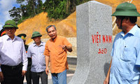 Vietnam und Laos vervollständigen Aufstellung der Grenzsteine 