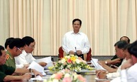 Premierminister Dung tagt mit Parteiorganisation des Militärbezirks Nr.9