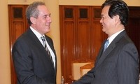 Premierminister Dung trifft US-Handelsbeauftragten Froman