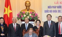 Parlamentspräsident Hung bestätigt neue Verfassung