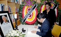 Vize-Premierminister Minh macht Kondolenzbesuch für Nelson Mandela