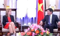 Vize-Premierminister Minh trifft die Vizepräsidentin des Deutschen Bundestages
