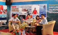 Ausstellung “Jugendliche verteidigen gemeinsam die Hoheit Vietnams im Ostmeer”