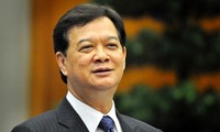 Premierminister Nguyen Tan Dung tagt mit Handelsministerium
