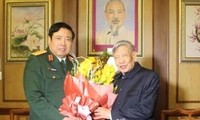 Verteidigungsminister Thanh beglückwünscht hochrangige Offiziere