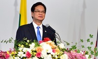 Nguyen Tan Dung nimmt an Wirtschaftsforum der Länder in Mekong-Subregion teil