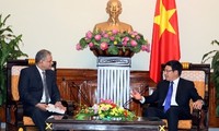 Vize-Premierminister Minh trifft den Vize-Außenminister Pakistans