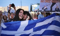 Griechenland erhält die ersten 13 Milliarden Euro aus neuem Hilfsprogramm