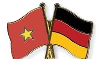 40. Gründungstag der Aufnahme diplomatischer Vietnam-Deutschland-Beziehung 