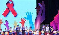 Spendengala zur Unterstützung der HIV/AIDS-Patienten