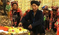 Dorfgebet – eine besondere Religionseigenschaft der Ha Nhi