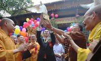 Staatspräsident Tran Dai Quang nimmt an Feier zu Buddhas Geburstag teil
