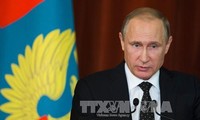 Wladimir Putin: Russland muss stetig seine Außenpolitik zur Anpassung treiben