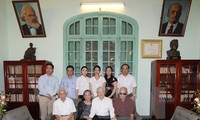 Besuch zum 30. Todestag von KPV-Generalsekretär Le Duan
