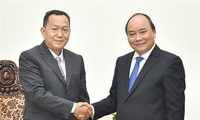 Nguyen Xuan Phuc empfängt den Generaldirektor von Khaosan Pathet Lao 