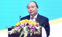 Nguyen Xuan Phuc nimmt an Konferenz zur Investitionsförderung in Quang Nam teil