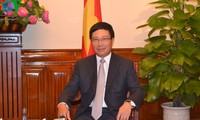Pham Binh Minh trifft Außenminister der Philippinen, Malaysias und Indonesiens