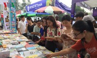 Eröffnung des 4. Hanoier Bücherfestes 