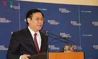 Vizepremierminister Vuong Dinh Hue tagt mit Sozialversicherungsbehörde