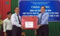 Tran Thanh Man besucht Internat für Angehörige der ethnischen Minderheiten in Thua Thien Hue
