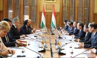 Vizeparlamentspräsident Phung Quoc Hien besucht Ungarn