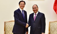 Premierminister Nguyen Xuan Phuc empfängt Chinas Landwirtschaftsminister Han Changfu