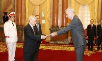 KPV-Generalsekretär und Staatspräsident Nguyen Phu Trong empfängt Botschafter