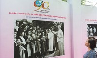 Ausstellung “90 Jahre – Meilensteine der vietnamesischen Frauenunion“