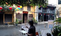 Maler aus Da Lat und Hanoi nehmen am Kunstlager in Hoi An teil