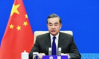 Chinas Außenminister gibt Empfehlungen zur Verbesserung der Beziehungen mit den USA