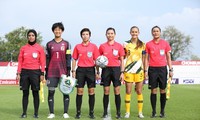 Zwei vietnamesische Kandidatinnen für Fußballschiedrichterinnen bei Fußball-Weltmeisterschaft der Frauen 