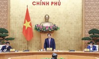 Premierminister Pham Minh Chinh leitet die Regierungssitzung über Gesetzgebung