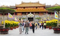 Bereit für Empfang von internationalen Touristen in Vietnam