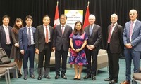 Vietnamesisch-kanadisches Unternehmensforum in Vancouver