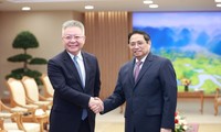 Premierminister Pham Minh Chinh trifft Parteichef der chinesischen Provinz Hainan 