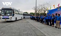 Da Nang bietet 85 kostenlose Busse an, die bedürftige Arbeitnehmer in ihre Heimatorte bringen