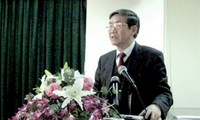越共中央理论委员会举行第三次会议