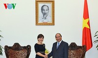 越南政府总理阮春福会见意大利驻越大使皮乔尼