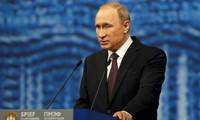 俄总统普京强调：俄罗斯愿与欧盟和美国改善关系