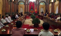 越南国家副主席邓氏玉盛会见广南省代表团