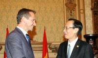 丹麦外交大臣延森访问越南南方各省