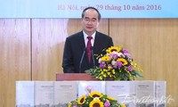 越南祖国阵线中央委员会主席阮善仁出席《中越友谊的历史见证》一书发行仪式
