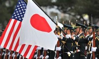 美国与日本强调同盟关系