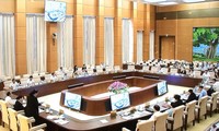 越南国会常委会向政府关于性别平等的国家目标实施情况报告提供意见