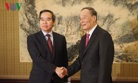 越共中央代表团访问中国