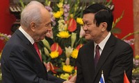 Staatspräsident Truong Tan Sang trifft Israels Präsident Shimon Peres