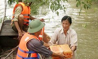 AusAID unterstützt Überschwemmungsopfer im Mekong Delta